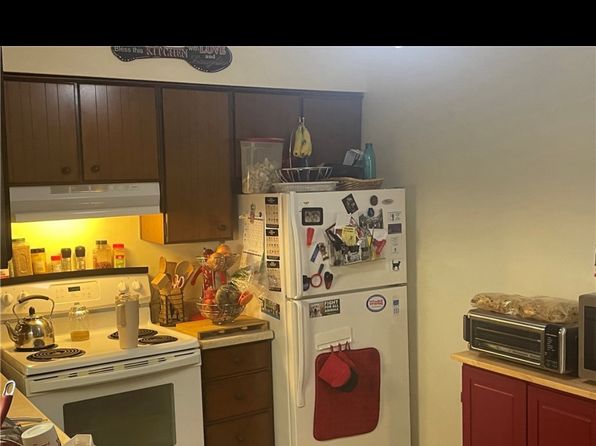 110 Rockwood Ave APT C