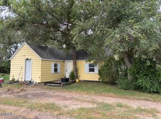 206 Shaw St, Medicine Lake, MT 59247