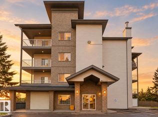 16715 100th Ave NW #102, Edmonton, AB T5P4Z5