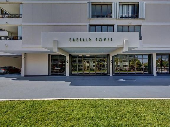 3rd image of 1401 S Ocean Boulevard #605