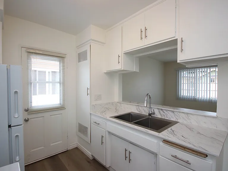 264 Alpine St #5 — Photo 9