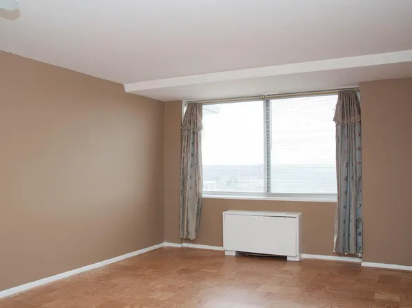 301 N Beauregard St, Alexandria, VA