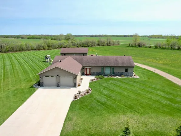 14594 138th Ave NE, Thief River Falls, MN 56701