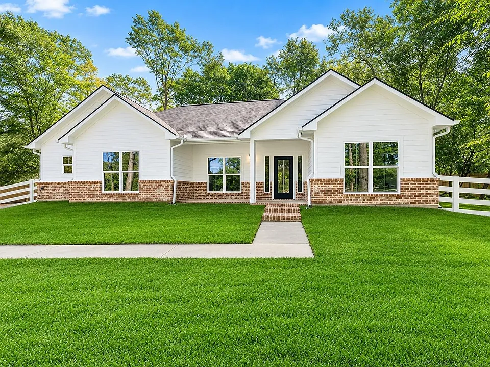 5161 Lazy Ln