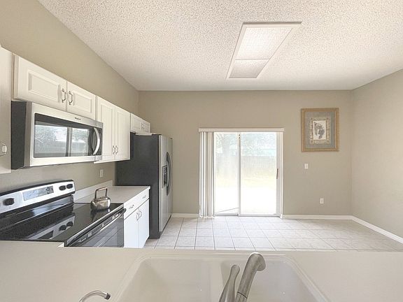 5th image of 12751 Woodbury Oaks Dr