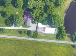 5076 Country Club Rd, Murphysboro, IL 62966