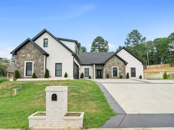 202 Quail Ridge Dr, Hot Springs, AR 71901