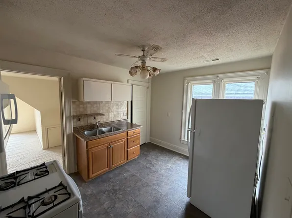 321 Cass St #2, Monroe, MI 48161