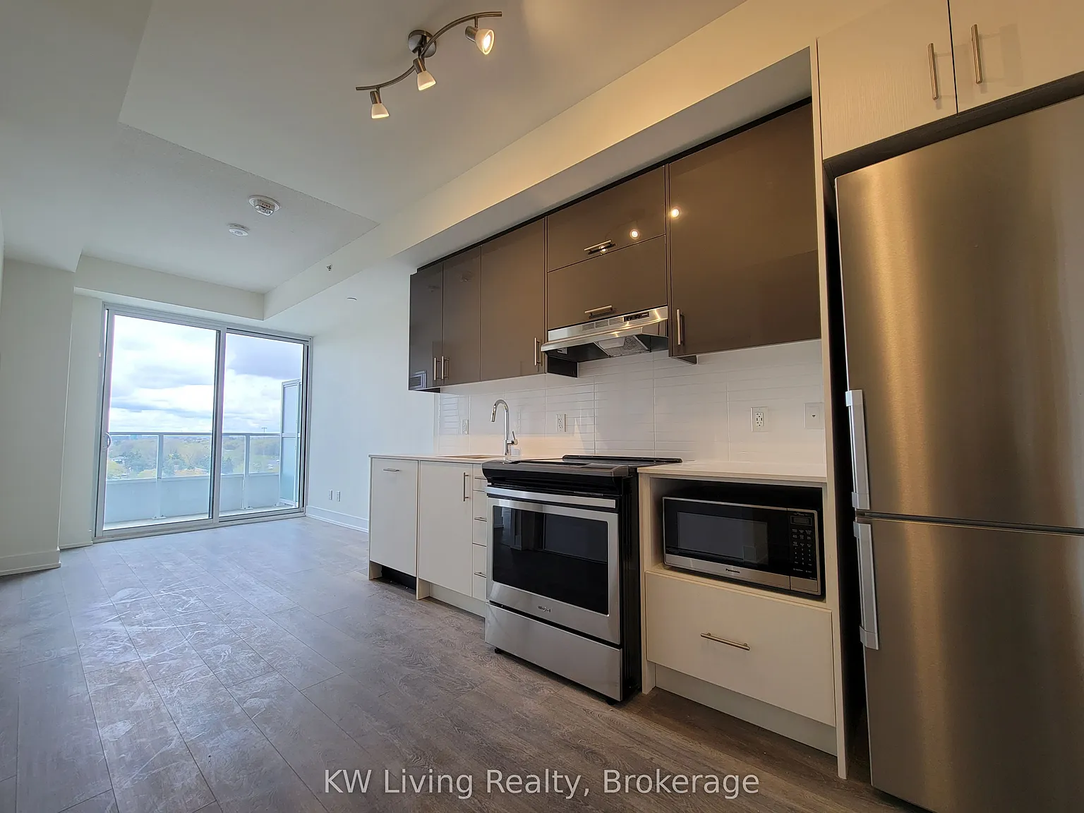 Vivo Condo — Photo 2