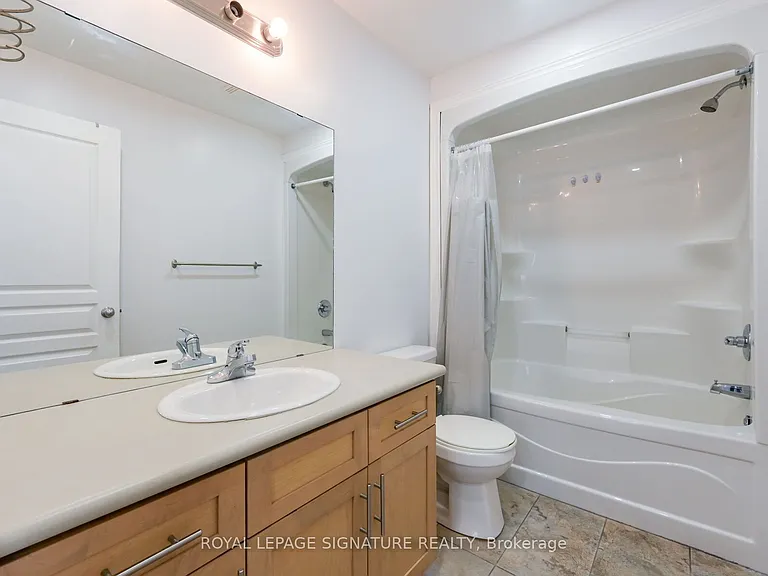 96 Highgate Dr #UPPER LEVEL A — Photo 42
