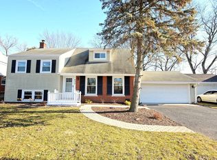 425 Longwood Dr, Chicago Heights, IL