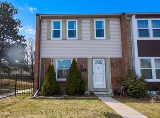 900 Central Park Dr N #78, Brampton, ON L6S 3J6
