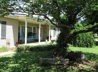 946 N 3rd St, Ponca City, OK 74601