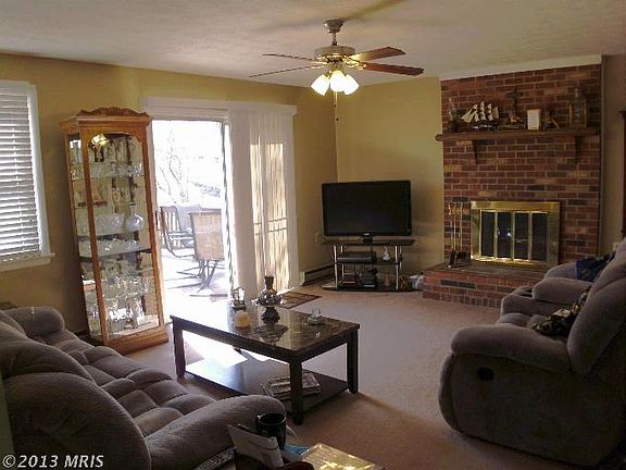 3rd image of 113 Downing Cir