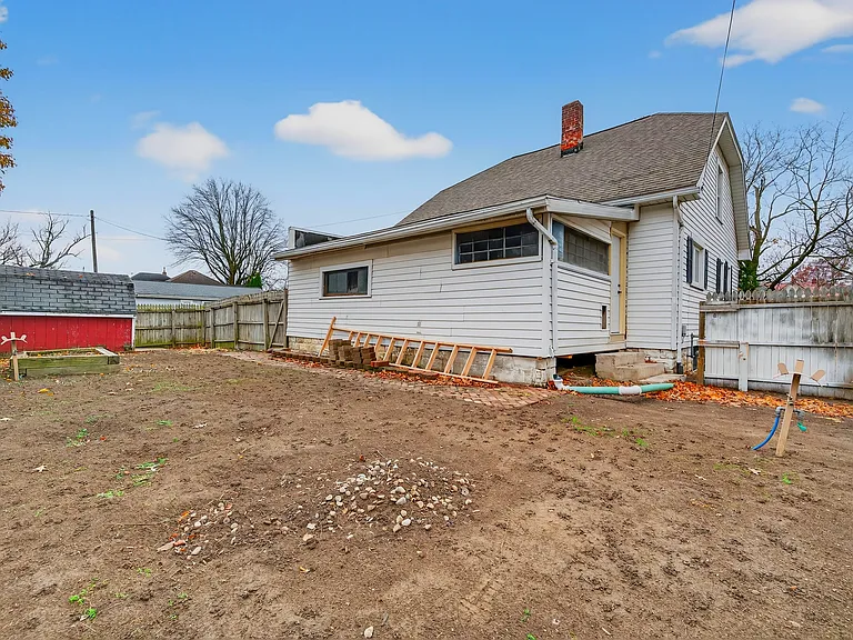 1330 S Buckeye St — Photo 15