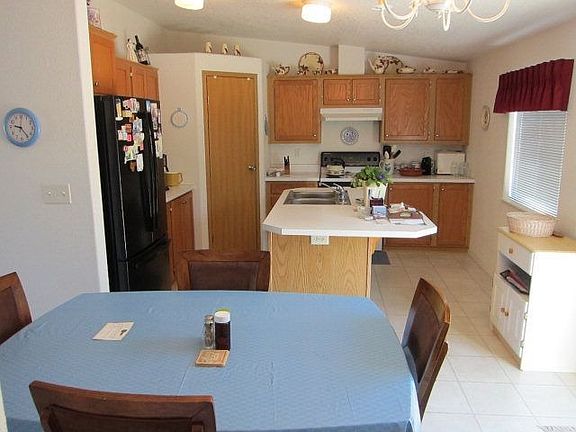 5th image of 1688 SE Hickory Ct