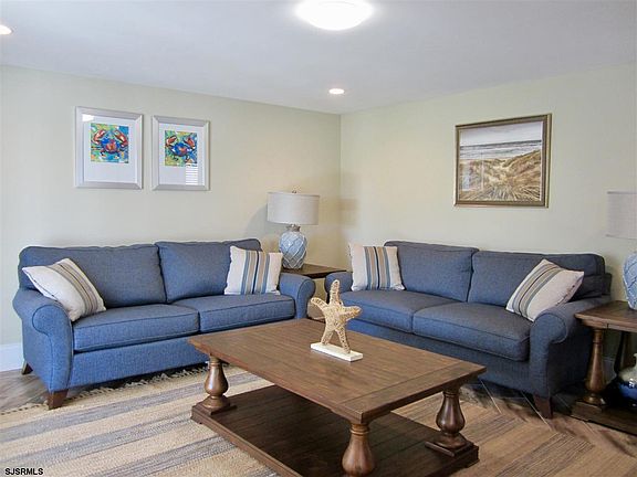 4th image of 3004 Wesley Ave Floor 1