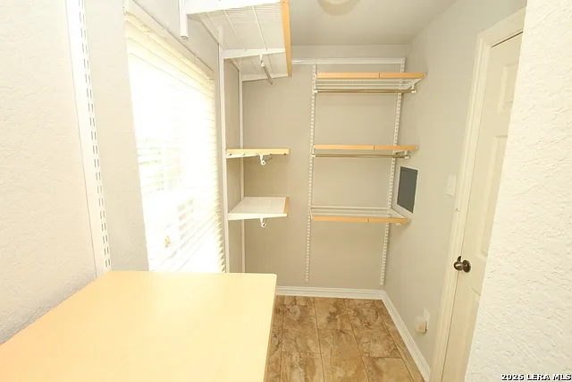 2207 Petseri Park — Photo 26