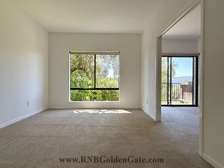 573 Seaver Dr — Photo 12