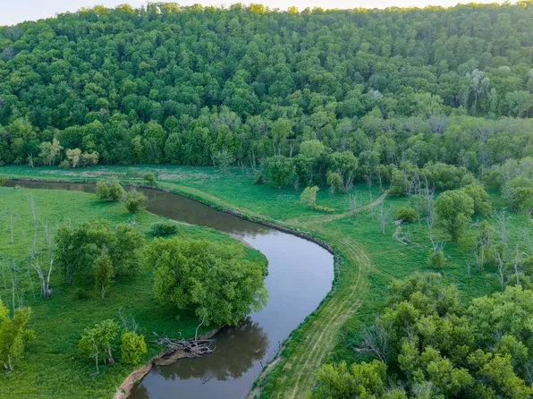16170 W Point Rd, Gays Mills, WI 54631