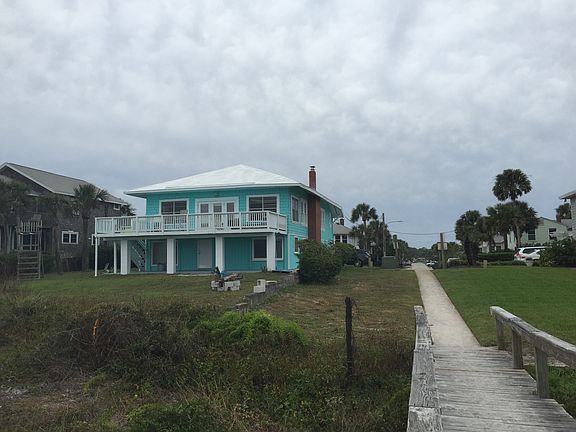 Beach access next to duplex
