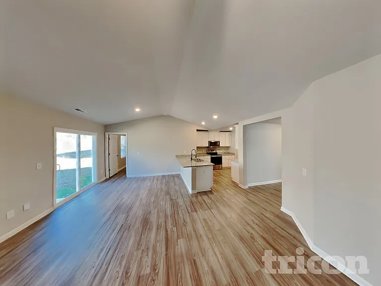 4605 Hazelburn Dr — Photo 2