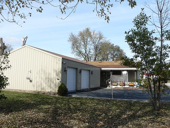 5th image of 204 S Railroad Ave