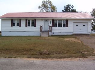 385 Pauline Rd, Adamsville, TN 38310