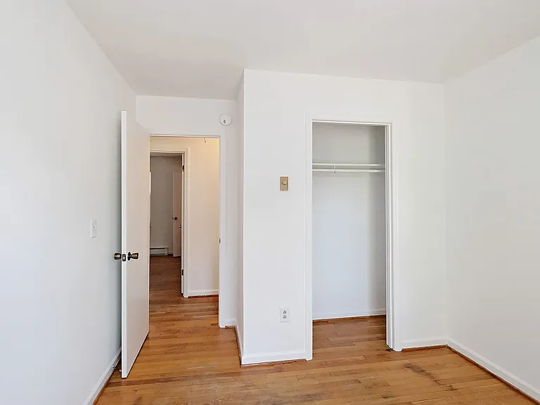 205 Saint Ives Rd — Photo 16