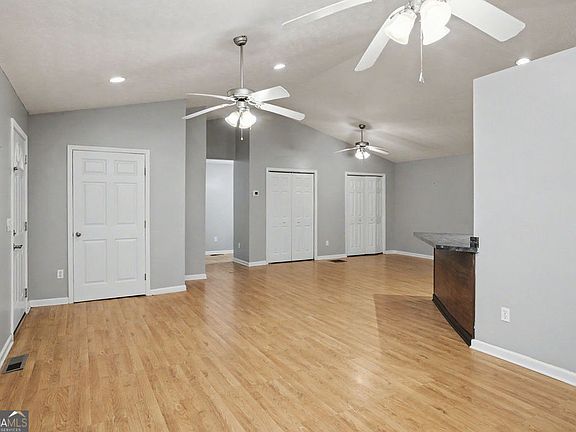 5th image of 413 Old Newnan Rd