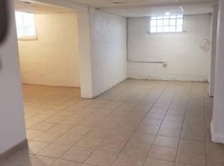 957 W Wood St APT 1, Decatur, IL 62522