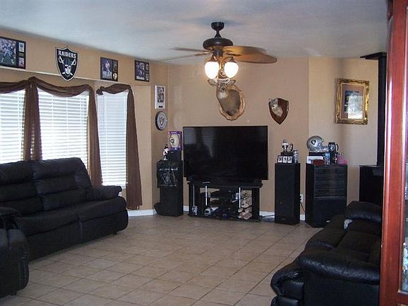 3rd image of 34737 Bonadelle Ave