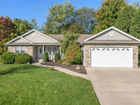 1840 S West Point Dr, Warsaw, IN 46580