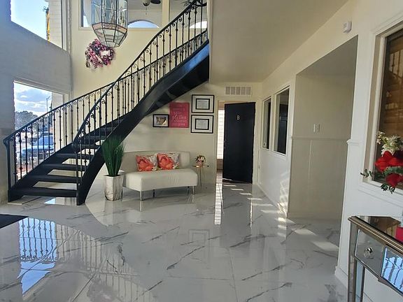 4th image of 10105 Montwood Dr #F