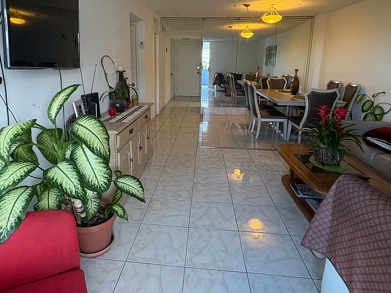 5050 NW 7th St #501 — Photo 3