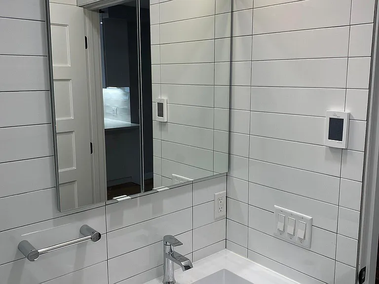 86 Main St #3 — Photo 24