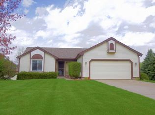 3255 Meadow Glen Dr, Hudsonville, MI 49426