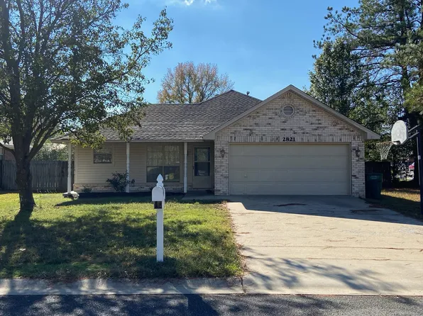 2821 Westport Cir, Conway, AR 72034