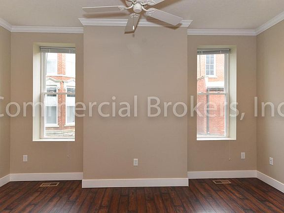 5th image of 807 Columbia St APT 1-807CS