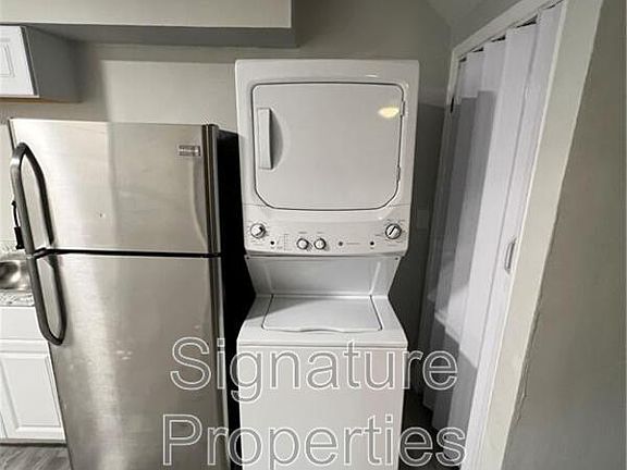 4th image of 755 A Ave #2