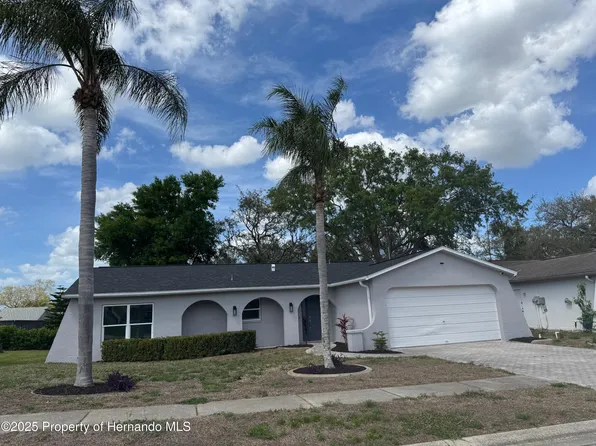 10919 Midland Bridge Rd, Hudson, FL 34667