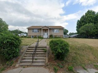 101 Neidig Ave #D, Muscatine, IA 52761