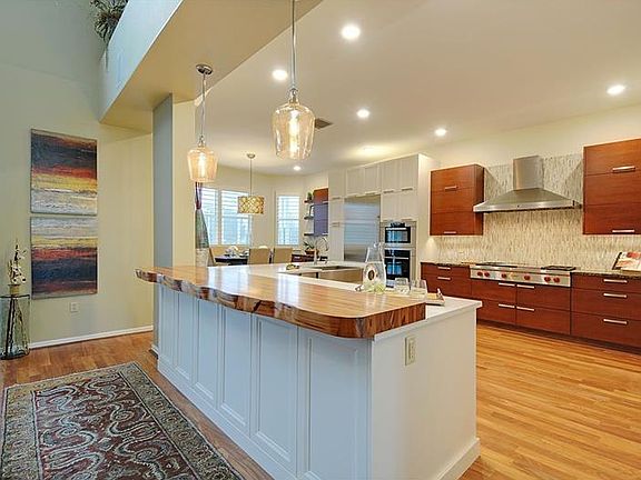 4th image of 4324 Harbor Lake Dr