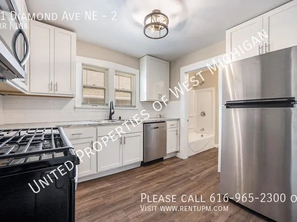 31 Diamond Ave NE #2, Grand Rapids, MI 49503