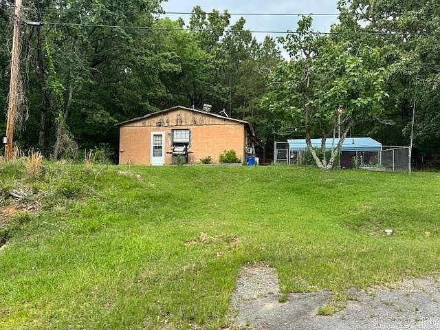 1st image of 16201 Cedar Ln