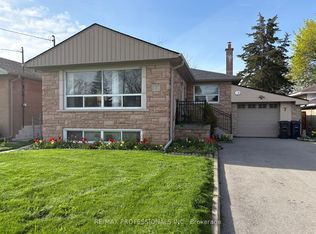 7 Belgate Pl, Toronto, ON M9C3Y5