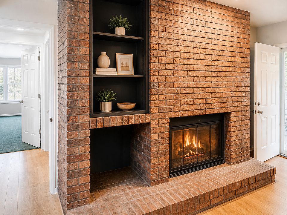 1st image of 141 Paulette Dr #139