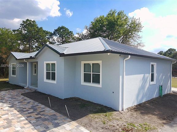 2nd image of 548 Bald Cypress Ave