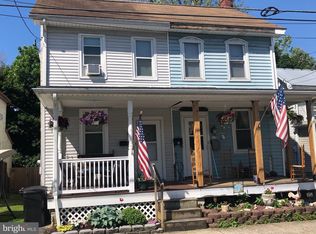45 E Franklin St, Ephrata, PA 17522