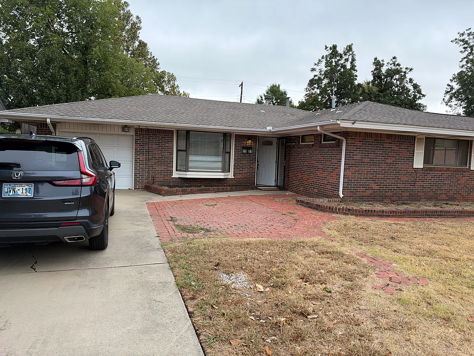 2233 NW 54th St